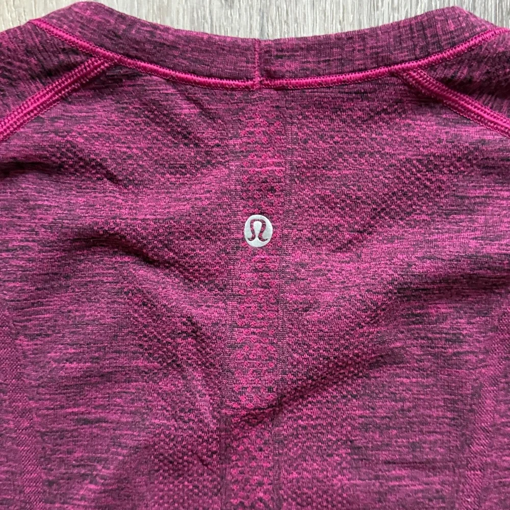 lululemon Long Sleeve Tee in Deep Plum Swiftly Tech Crewneck Size 10 - Picture 3 of 4